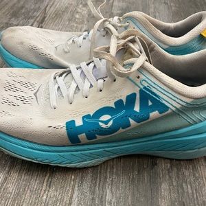 Hoka one on one